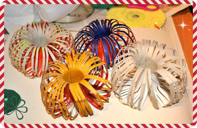 ozdoby-swieta21 Świąteczne drzewko z oryginalnymi ozdobami