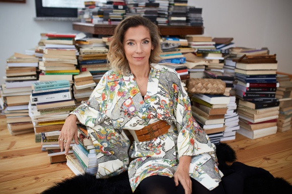 SPOTKANIE Z JOANNĄ BATOR NA PLACU BANKOWYM! LIFESTYLE, Książka - 22 sierpnia w przestrzeni Zielonego Placu Bankowego z czytelnikami spotka się Joanna Bator.